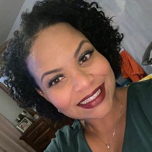 Meet your Posher, Odalis